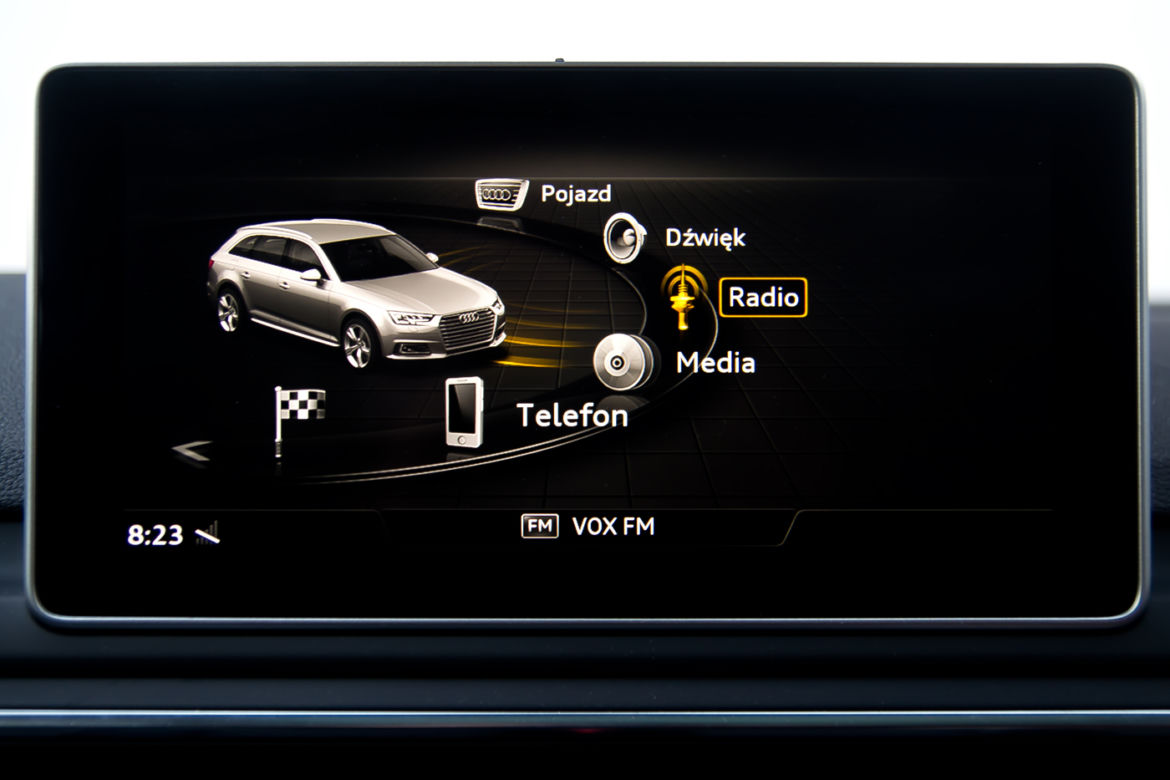Audi A4 Avant B9 quattro