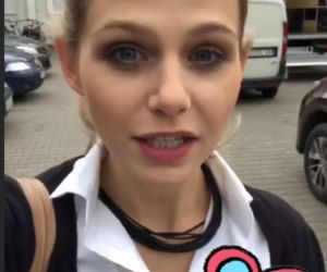 Izabela Zwierzyńska (Iwona Pyrka) na planie serialu Barwy szczęścia