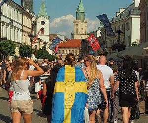 Szwedzcy kibice bawią się w Lublinie