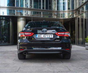 Toyota Camry 2.5 Hybrid Dynamic Force 218 KM e-CVT Executive