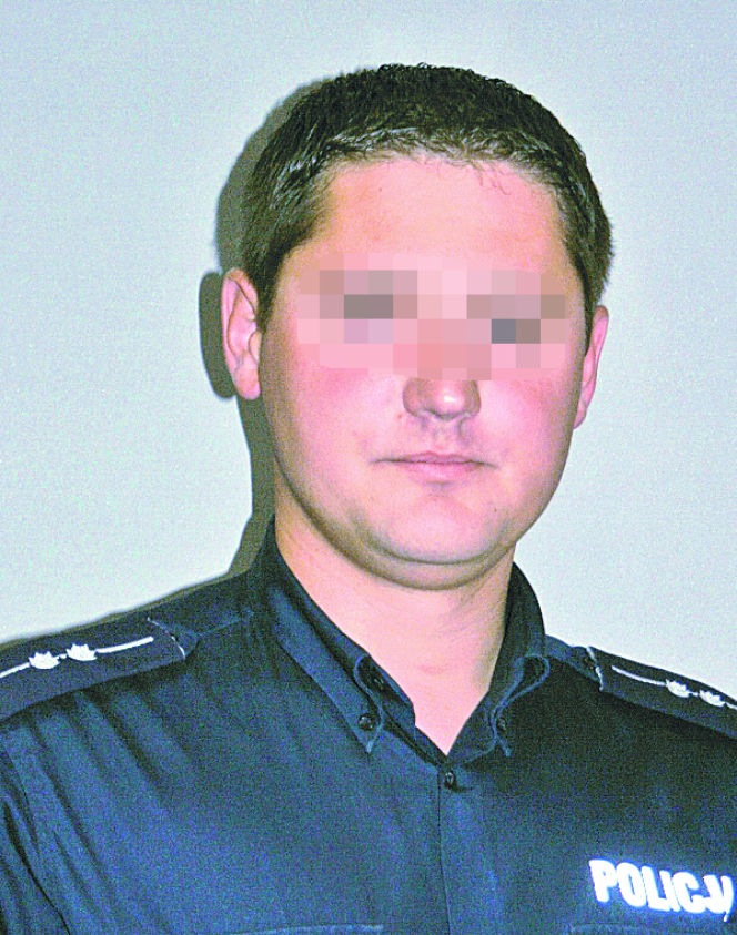 Pijani dzielnicowi rozbijali się po mieście