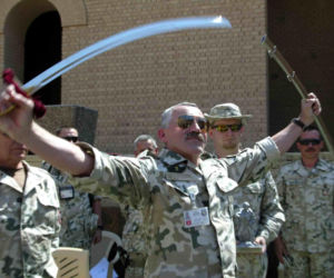 Generał Bieniek krytykuje Trumpa za słowa o polskich żołnierzach