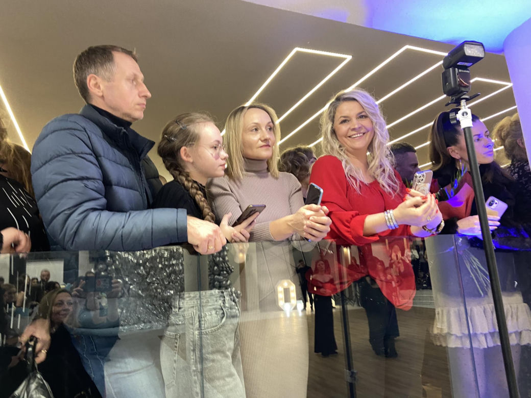 Bal studniówkowy 2024 II Liceum Ogólnokształcącego w Starachowicach