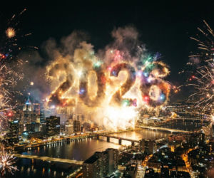 Najlepsze kartki z życzeniami na Sylwestra 2025