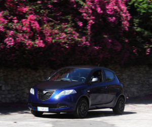 Lancia Ypsilon MOMODESIGN