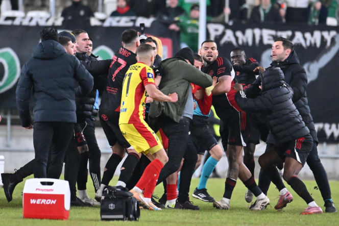 Wielka awantura na meczu Korona - Radomiak