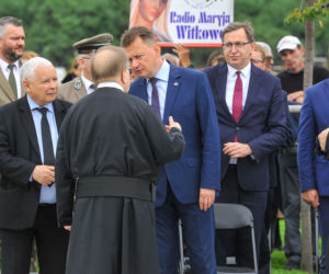 Ukłony dla Rydzyka, uśmiech dla Kaczyńskiego