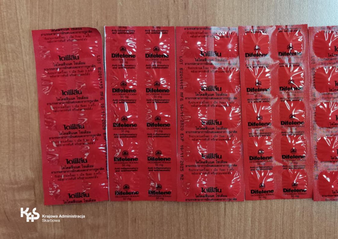Nielegalne farmaceutyki ujawnione przez funkcjonariuszy KAS