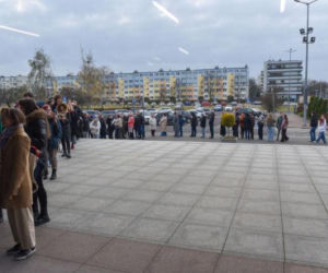 Sławosz Uznański-Wiśniewski przyciągnął tłumy do Auli UMK w Toruniu