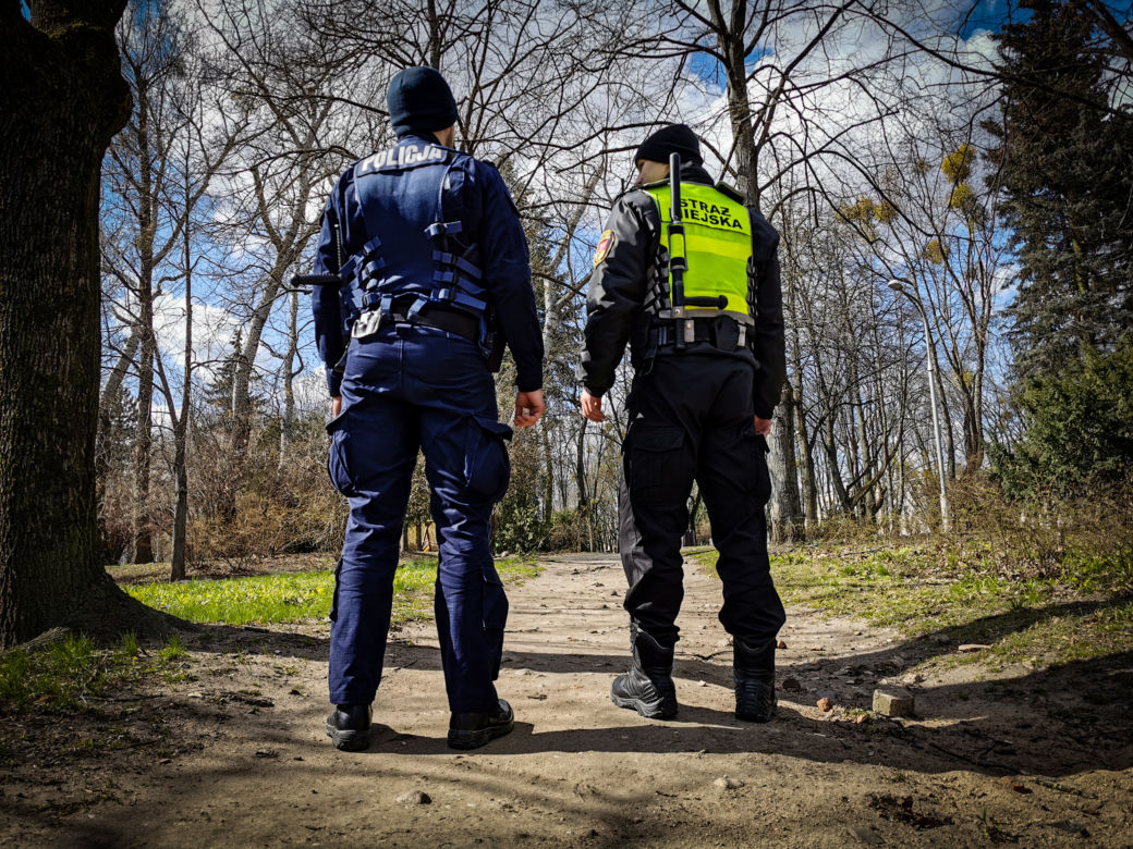 Woj. podlaskie. Sypią się mandaty! Policjanci sprawdzają czy Podlasianie stosują się do ograniczeń