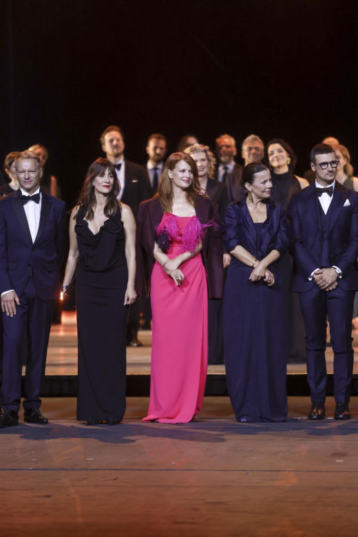 Nowacka, Cienkowska i Trzaskowski obejrzeli "Lalkę". Premiera w Teatrze Wielkim