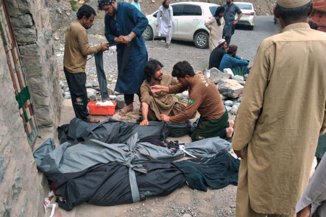 Pakistan/ Autokar spadł do skalistego wąwozu; co najmniej 40 zabitych