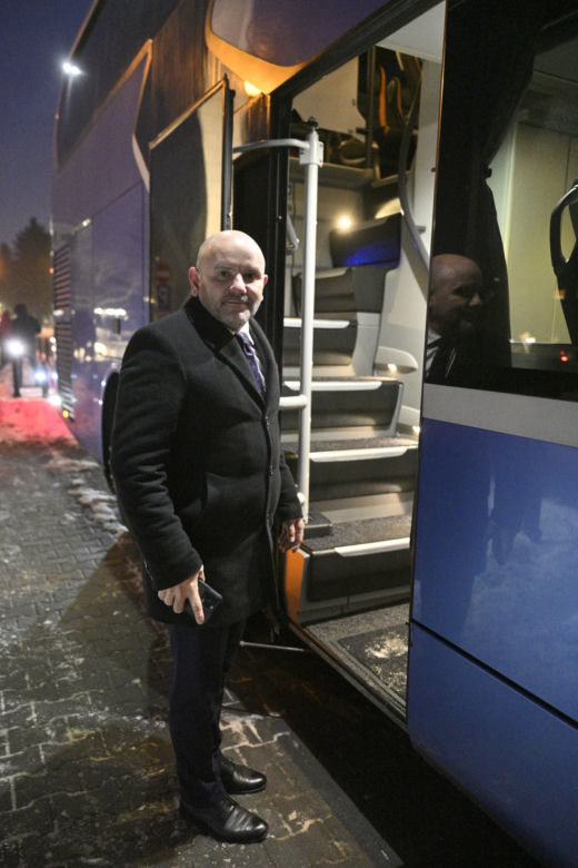 PiS rusza na wyjazdowe posiedzenie