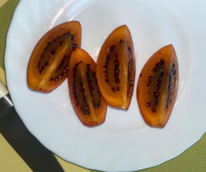 Ten egzotyczny owoc przywędrował z Ameryki Południowej. Wspiera odporność, a do tego ma niski indeks glikemiczny