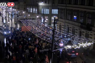 Strajk Kobiet w Łodzi [2.02.2021]: łodzianie przeszli ulicami miasta tłukąc w patelnie i garnki [WIDEO]