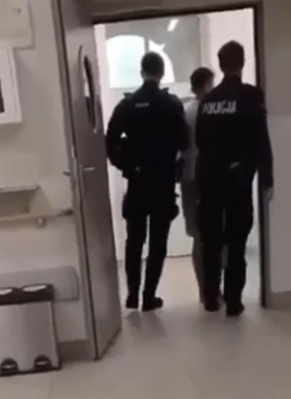 Nagranie po ataku nożownika w Jarosławiu. To on doprowadził do krwawej masakry