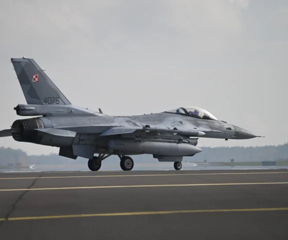 NATO potępia Rosję za naruszenia przestrzeni powietrznej Polski i Rumunii