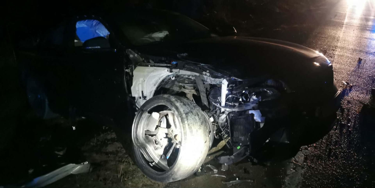 Pilne! Na drodze Starachowice-Lubienia zderzyły się dwa samochody osobowe. Są poszkodowani w tym nastolatka