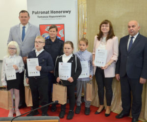 „Plastyczne Oscary” i mosty między pokoleniami. Wielki finał konkursów w ramach kampanii „Widzę – rozmawiam – reaguję” w Siedlcach