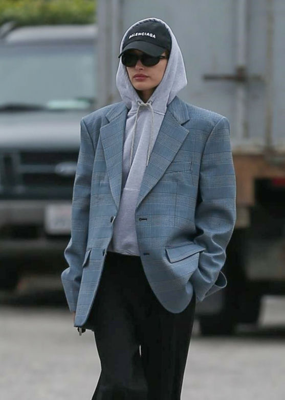 Hailey Bieber