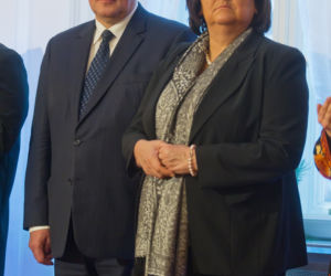 Komorowski bogatszy od Dudy