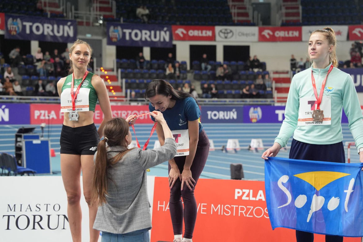 Halowe Mistrzostwa Polski 2025 w Arenie Toruń. Zdjęcia kibiców z trybun i sportowców