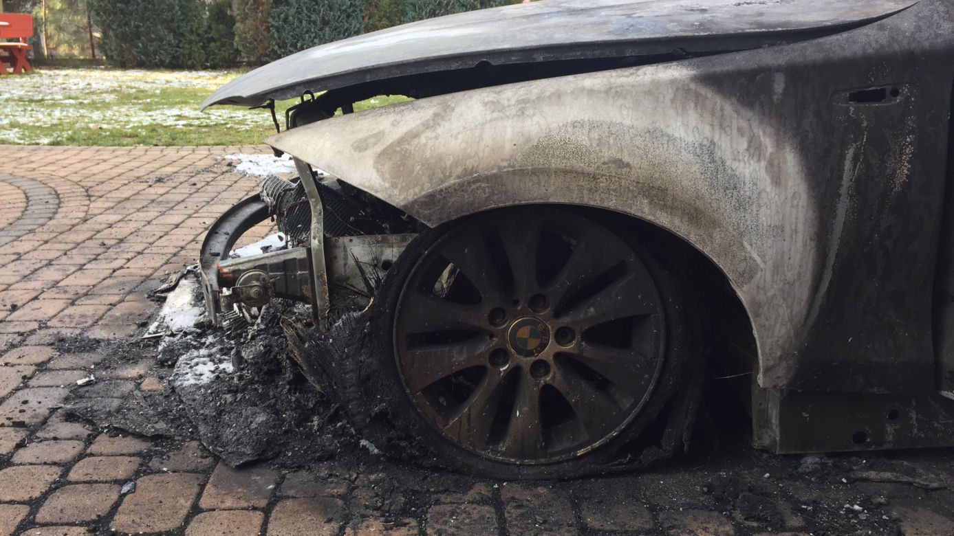 Pożar BMW 118d E81. Auto spłonęło na Podkarpaciu
