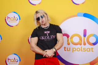 Tak fanki podrywają Skolima. Jedna... spała całą noc w łazience! 