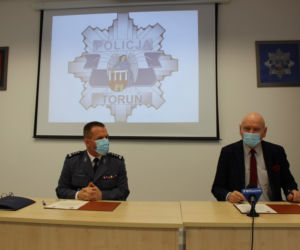 Porozumienie toruńskiej policji z Urzędem Miasta. Prezydent i komendant podpisali umowę