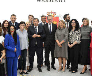 Warszawa ma nowych Honorowych Obywateli. Andrzej Poczobut po dwóch latach odebrał wyróżnienie