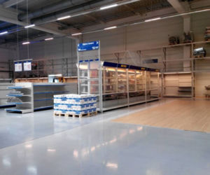 Puste półki w rosyjskich supermarketach