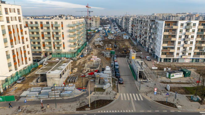 Budowa stacji metra M2 Chrzanów w Warszawie w grudniu 2025 r.