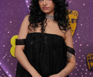 Gwiazdy przebrane za abażury na Bafta. Kto się popisał najlepszą kreacją?