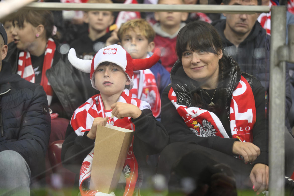 Tłumy kibiców na PGE Narodowym w Warszawie. Polska-Bośnia [ZDJĘCIA]