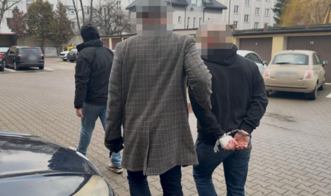Krwawa jatka na Mokotowie. Zadał kilka ciosów nożem i zwiał! Policja dopadła go w kilka godzin