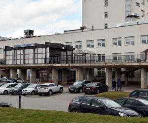 Protest przed szpitalem w Łomzy - NIE dla szpitala zakaźnego