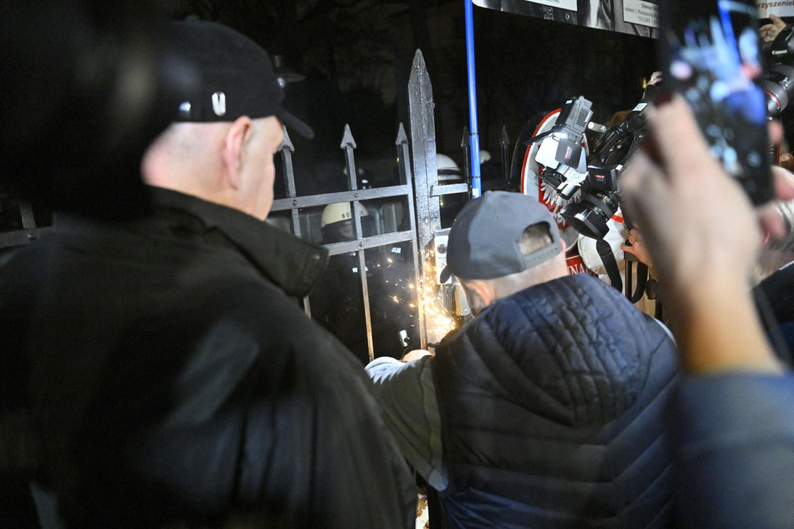 Tusk o wydarzeniach w Trybunale: przywracanie rządów prawa jest naszym obowiązkiem […