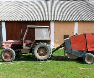 Grób Moniki Sz. (+23 l.) na cmentarzu w Jeleniewie rok po tragicznej śmierci