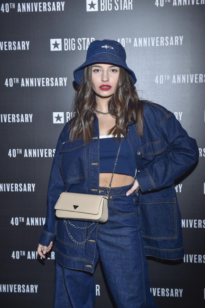 Julia Wieniawa chwali się torbą za 140 tys.zł