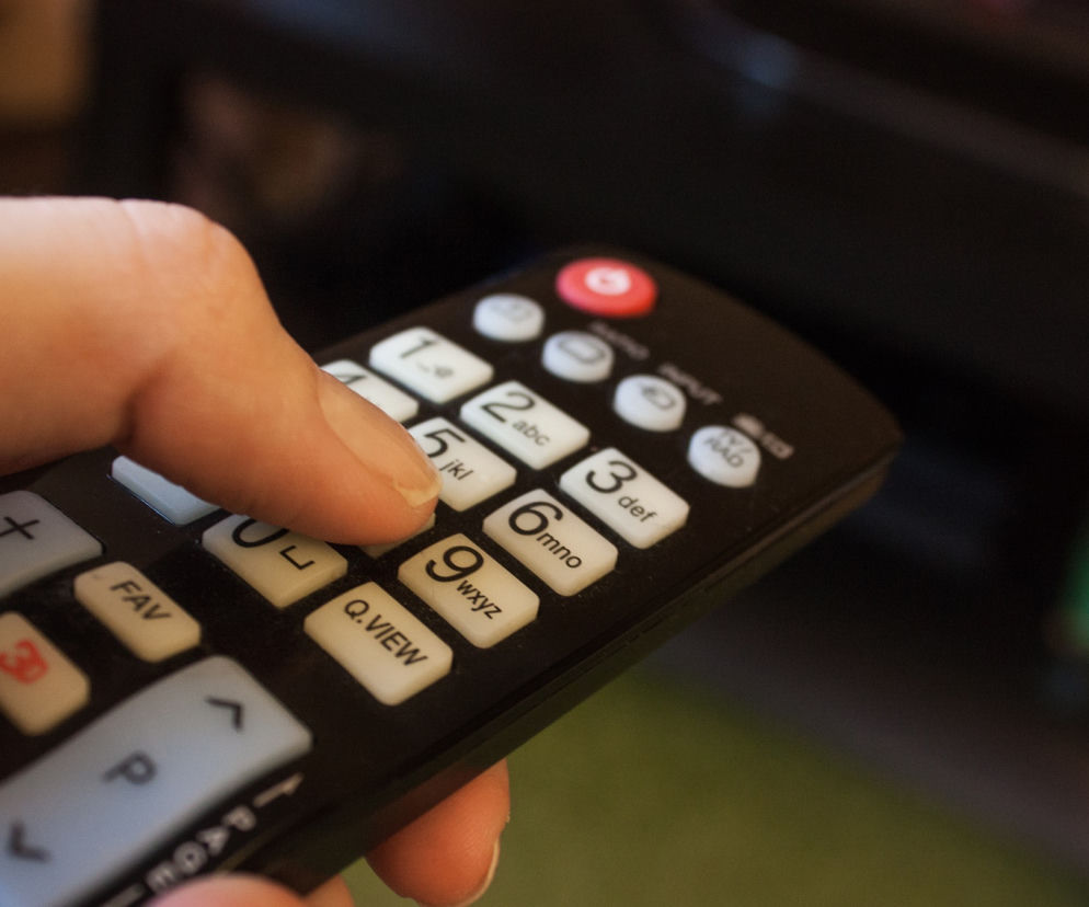 Abonament RTV. Ruszają kontrole! Pracownicy Poczty Polskiej sprawdzą, czy płacisz abonament