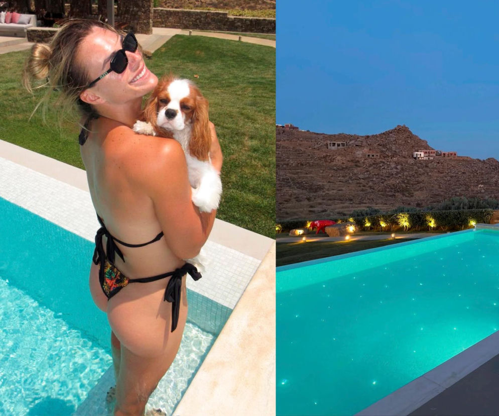 Aryna Sabalenka w bikini z psem na rękach przy basenie. Obok widok na luksusową willę. O wakacjach tenisistki czytaj w SE.
