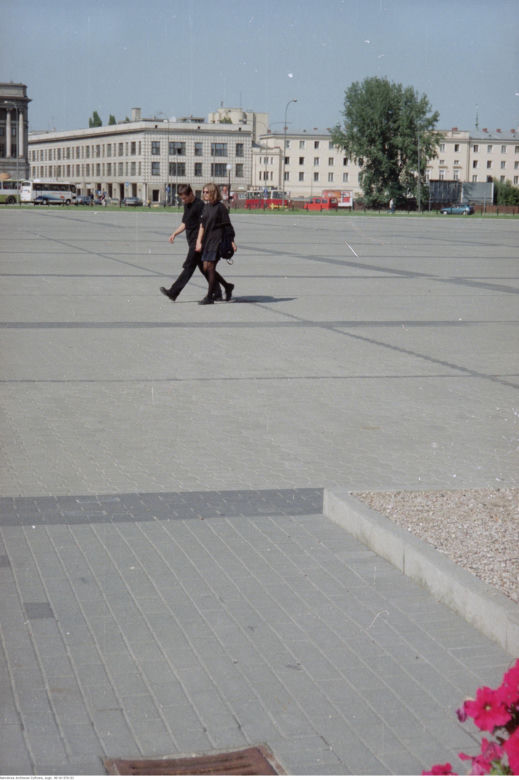 Warszawa z lat 90. Nie uwierzysz, że tak wyglądała stolica 25 lat temu	