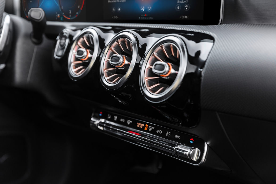 Mercedes-Benz CLA Coupe Edition Orange Art AMG Line