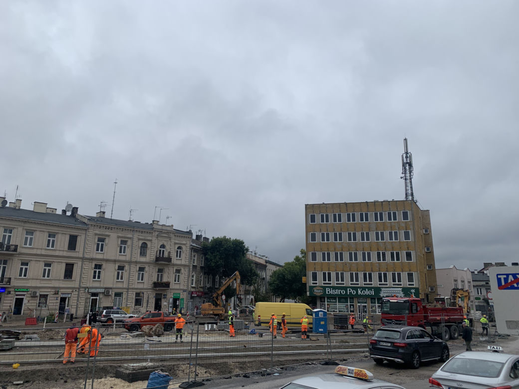 Dworzec Metropolitalny gotowy w 60 procentach. Niektóre drogi dojazdowe są już gotowe [GALERIA]