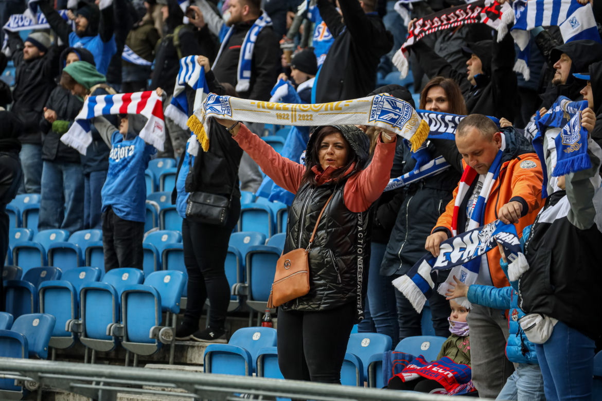 Lech Poznań - Cracovia. Tak bawili się kibice przy Bułgarskiej