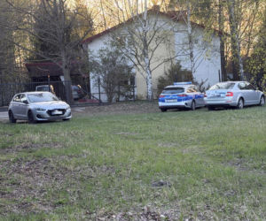 Ojciec przejechał po swojej 6-letniej córce autem. Dziecko nie żyje