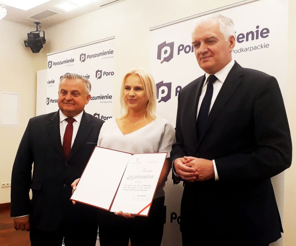 Stanisław Kruczek z Zarządu Woj., pełnomocnik Dorota Łukaszyk i wicepremier Jarosław Gowin