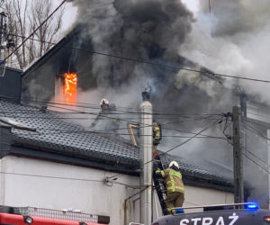 Pożar kamienicy i Piastowie