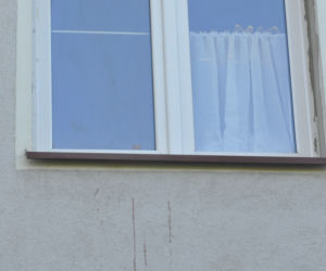Rodzice wyrzucili noworodka na śmieci!