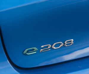Peugeot e-208 GT